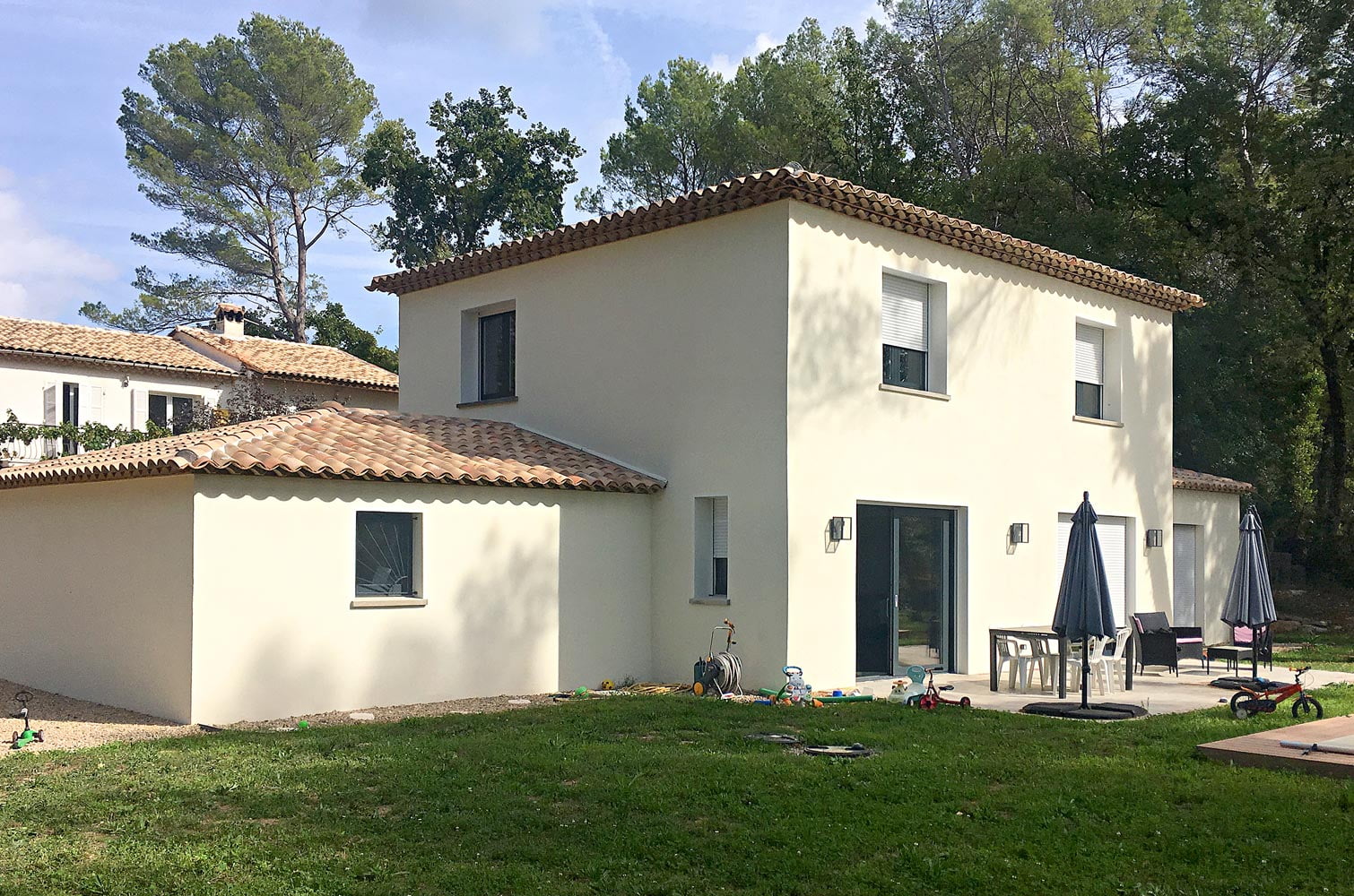 bloc coffrant isolant villa Sismo France, solution de construction — free download