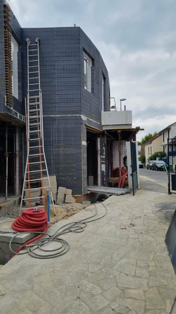 mur-courbe-prefabrique-coffrage-sismo