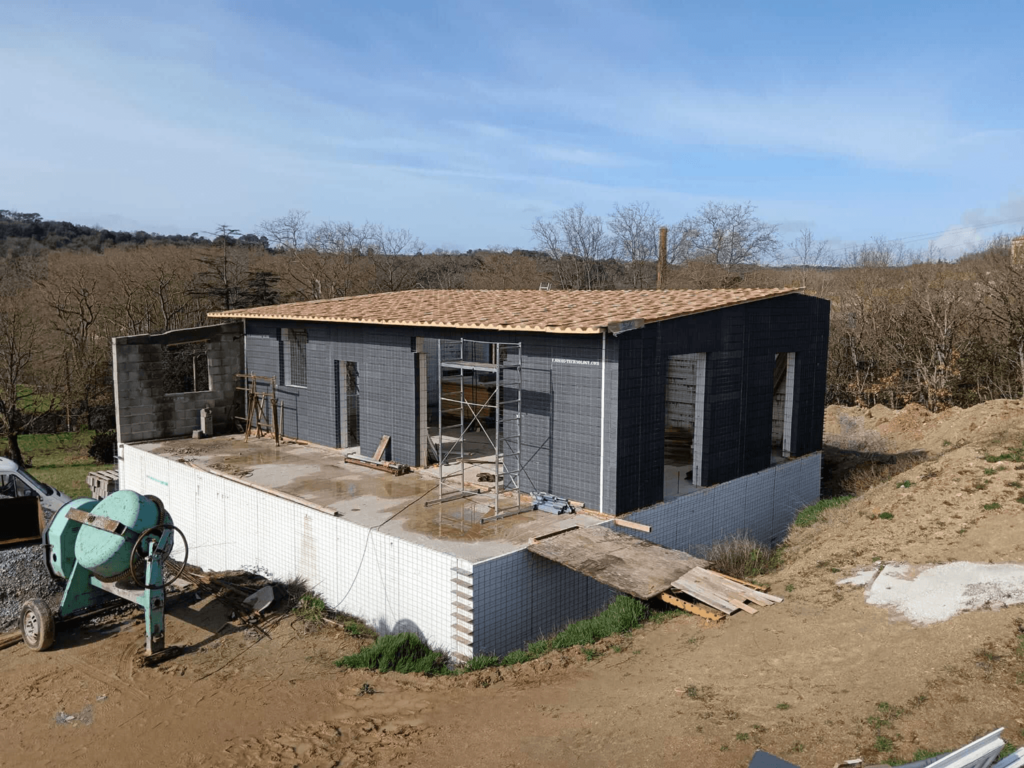 couverture-toiture-maison-finition